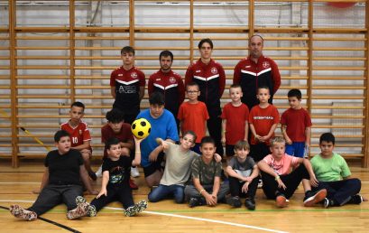 ARANYOS DÉLELŐTT A FUTSAL CSAPAT TAGJAIVAL