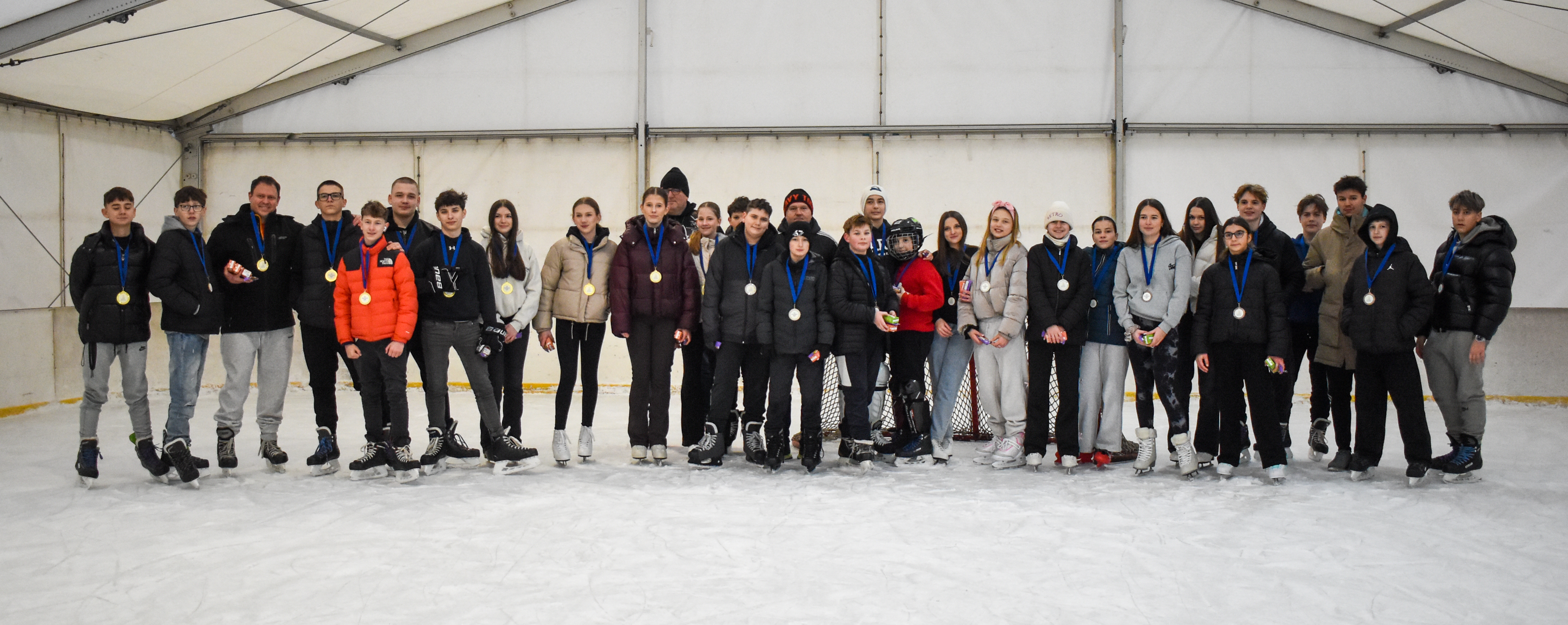 Jégen a diákok – első ICE Floorball Kupa Nyíregyházán